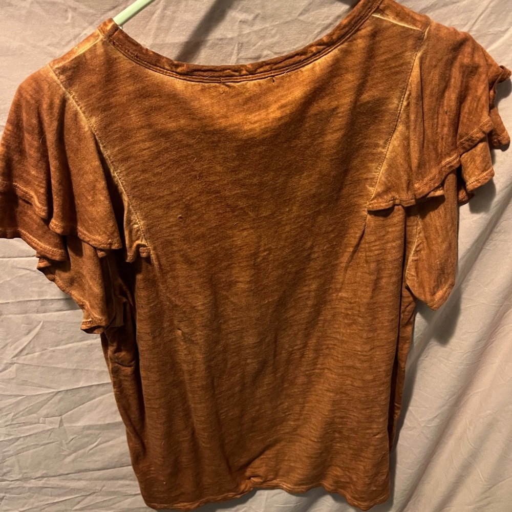 Democracy Women's Ruffled Sleeve Top - Rust Brown
